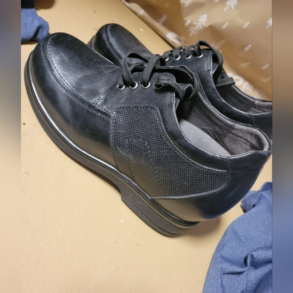 Calden Mens Hidden Height Lifting Dress Shoe Size 7.5‎